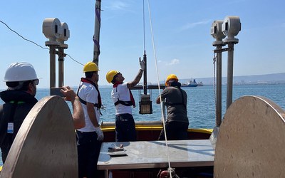 Field activities have started to update the analyzes of marine sediments in the Augusta Bay