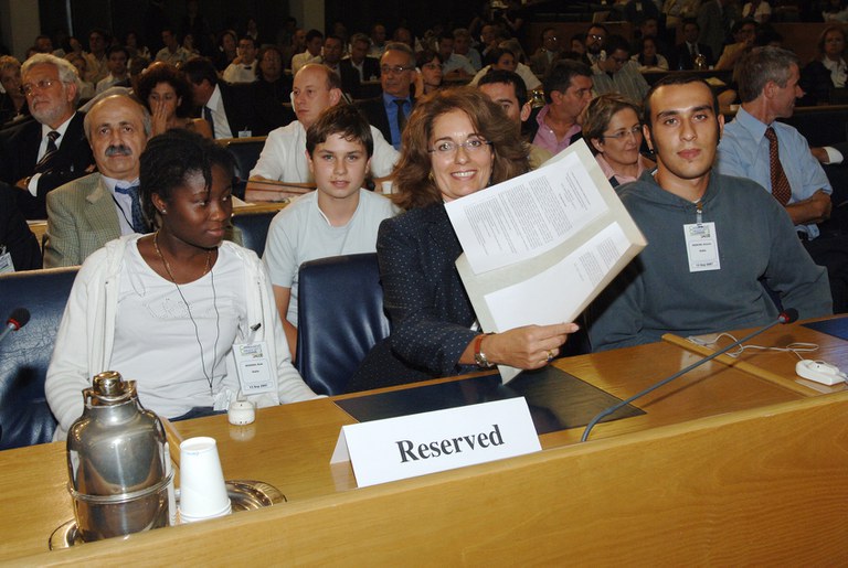 carta conferenza junior.jpg