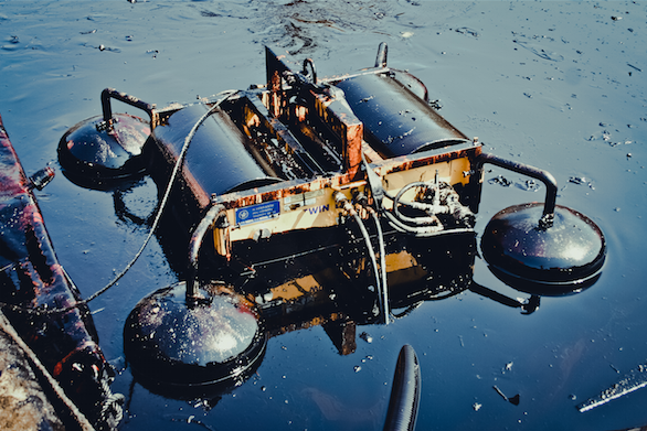 Skimmer a tamburo per la raccolta di idrocarburi in mare